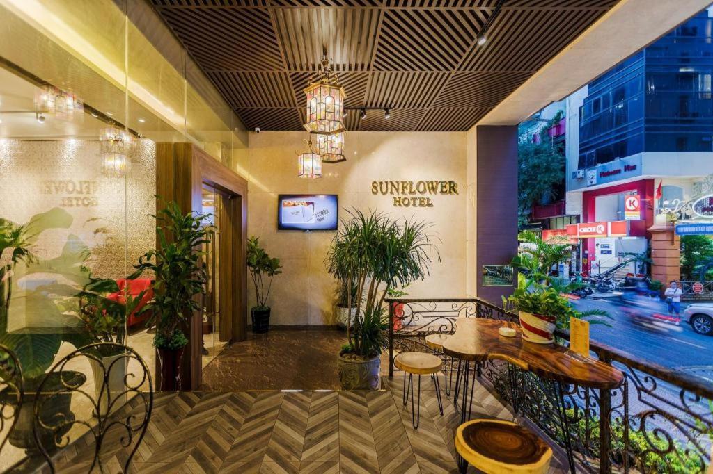 Sunflower Cbq Hotel Thành Pho Ho Chí Minh Esterno foto